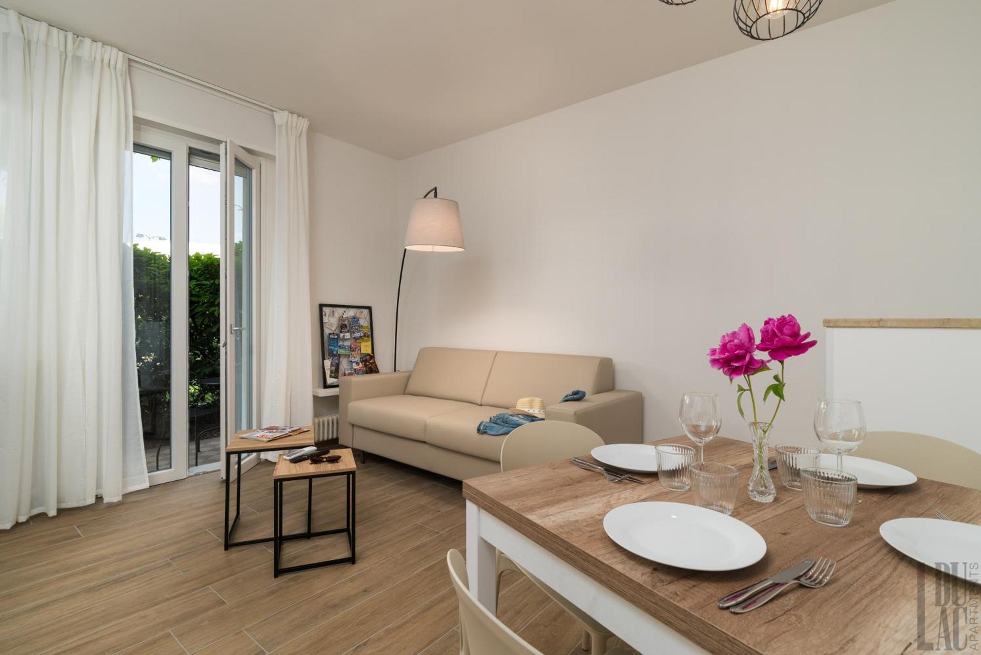 Belle Maison - Du Lac Apartments Sirmione Bagian luar foto